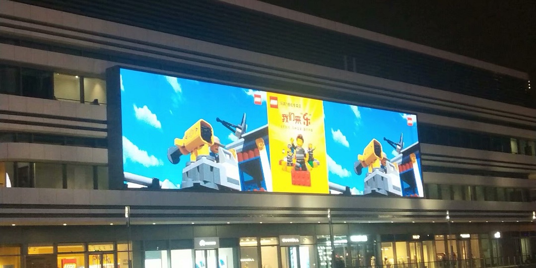 蘇州高鐵站室內(nèi)2.5全彩屏完美點亮！