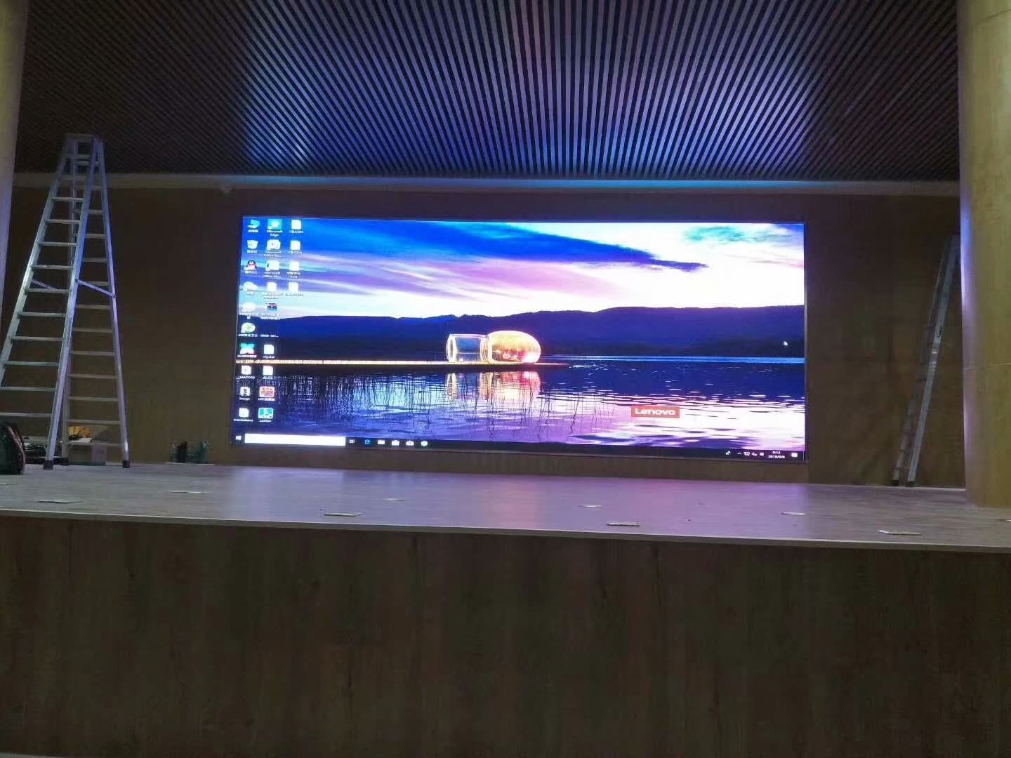 室內(nèi)<a href=http://m.jzrl365.com target=_blank class=infotextkey>led屏</a>