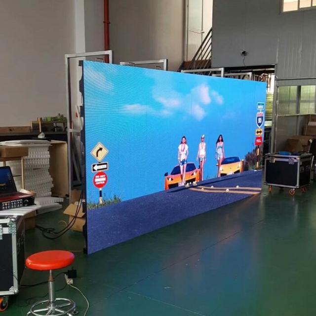 上海青浦區(qū)冠瑞醫(yī)療器械P4租賃屏成功點亮！